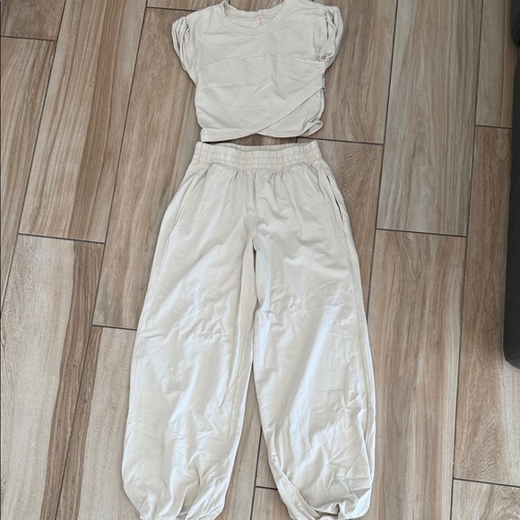FP Movement by Free People Cream Track Pants & Top Set - Picture 2 of 4